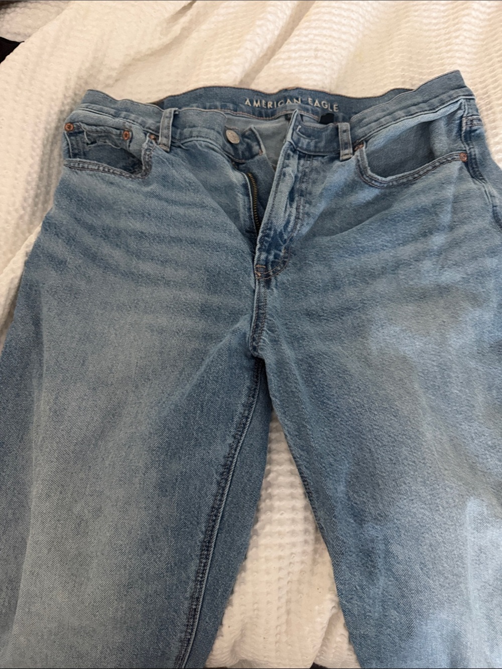 American Eagle Outfitters Light Wash Men’s Slim Straight Jeans